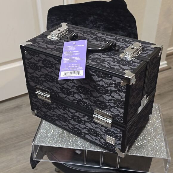 Caboodles Make Me Over Black Lace Traincase - Picture 11 of 14
